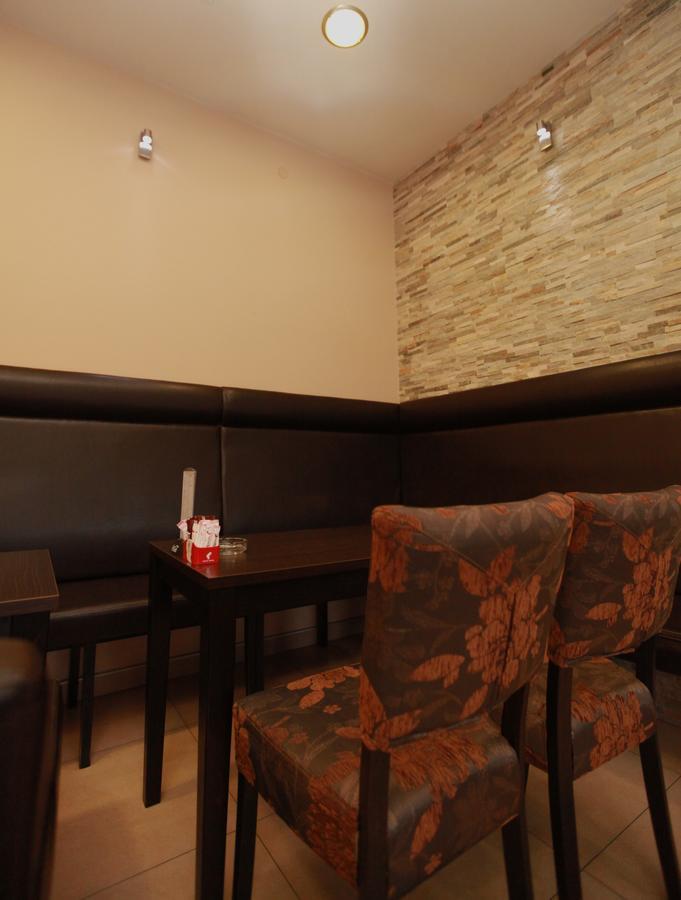 Hotel Petrijevci 비조바츠 외부 사진